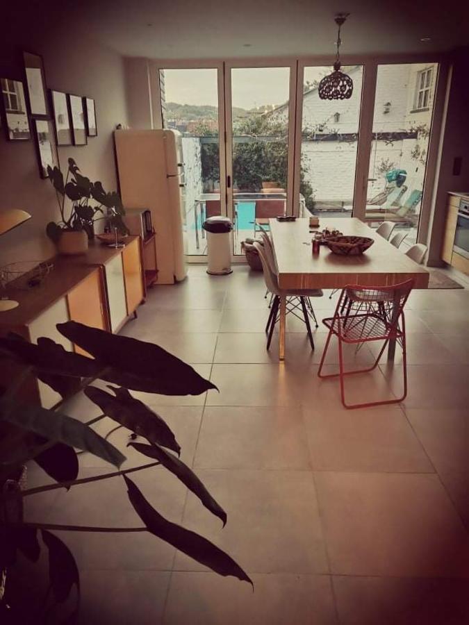 Karaktervolle Woning Met Zwembad Te * Ronse